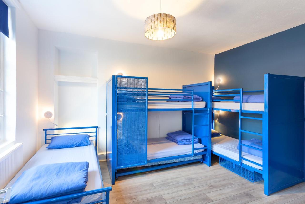 Ocean Backpackers Self-Catering Hostel Ілфракомб Екстер'єр фото