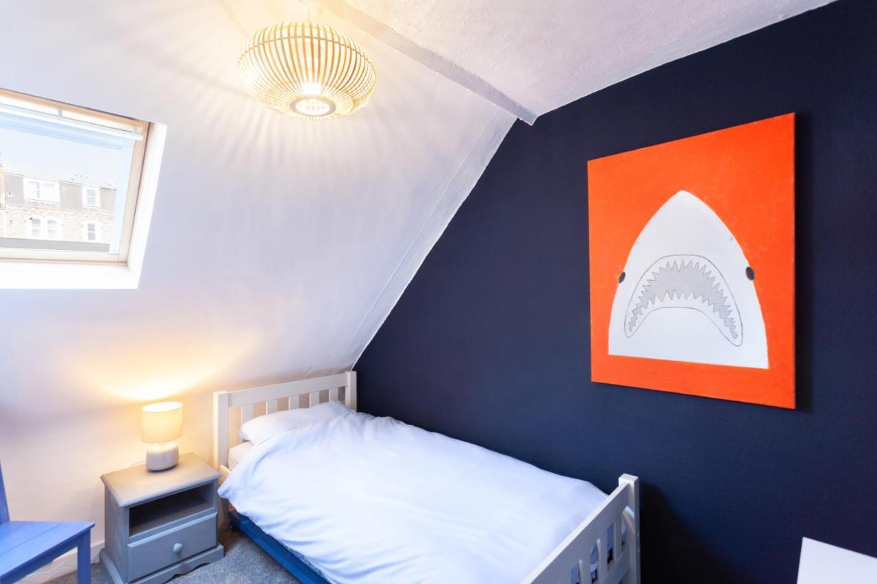 Ocean Backpackers Self-Catering Hostel Ілфракомб Екстер'єр фото
